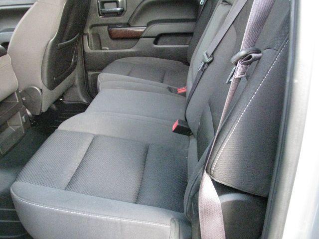 2014 Silver GMC Sierra 1500 SLE (3GTP1UEC8EG) with an EcoTec3 5.3L V-8 gasoline direct injection engine, Automatic transmission, located at 2443 Albert Pike, Hot Springs, AR, 71913, (501) 623-6255, 34.492222, -93.109993 - Photo#7