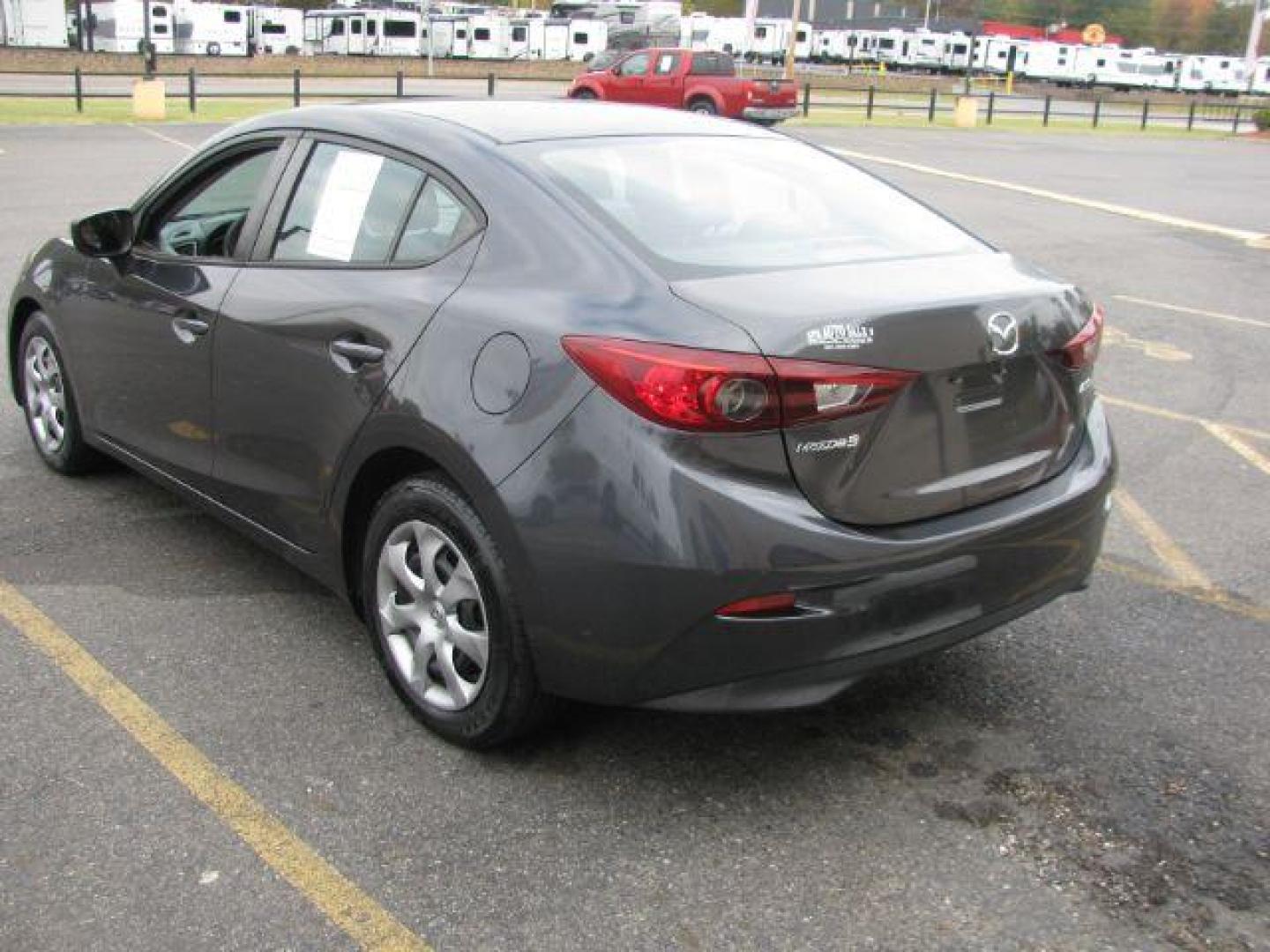 2014 Gray Mazda Mazda3 i Sport (JM1BM1U70E1) with an SKYACTIV-G 2L I-4 gasoline direct injection engine, Automatic transmission, located at 2443 Albert Pike, Hot Springs, AR, 71913, (501) 623-6255, 34.492222, -93.109993 - Photo#2