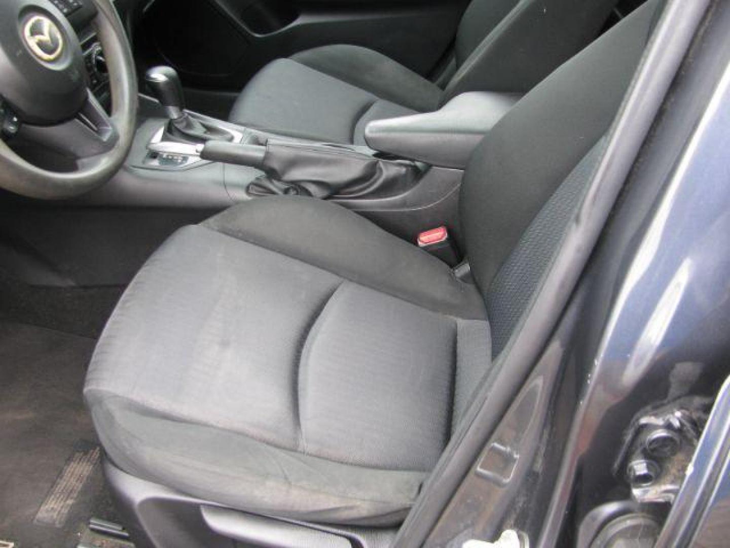 2014 Gray Mazda Mazda3 i Sport (JM1BM1U70E1) with an SKYACTIV-G 2L I-4 gasoline direct injection engine, Automatic transmission, located at 2443 Albert Pike, Hot Springs, AR, 71913, (501) 623-6255, 34.492222, -93.109993 - Photo#8