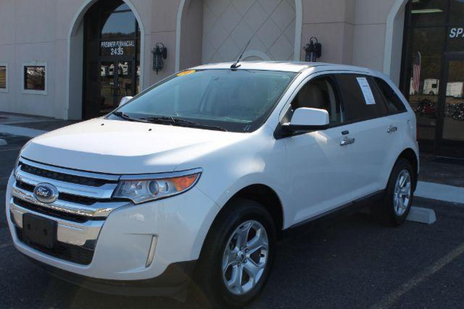 2011 White Ford Edge SEL (2FMDK3JC9BB) with an 3.5L V-6 DOHC engine, Automatic transmission, located at 2443 Albert Pike, Hot Springs, AR, 71913, (501) 623-6255, 34.492222, -93.109993 - Photo#5