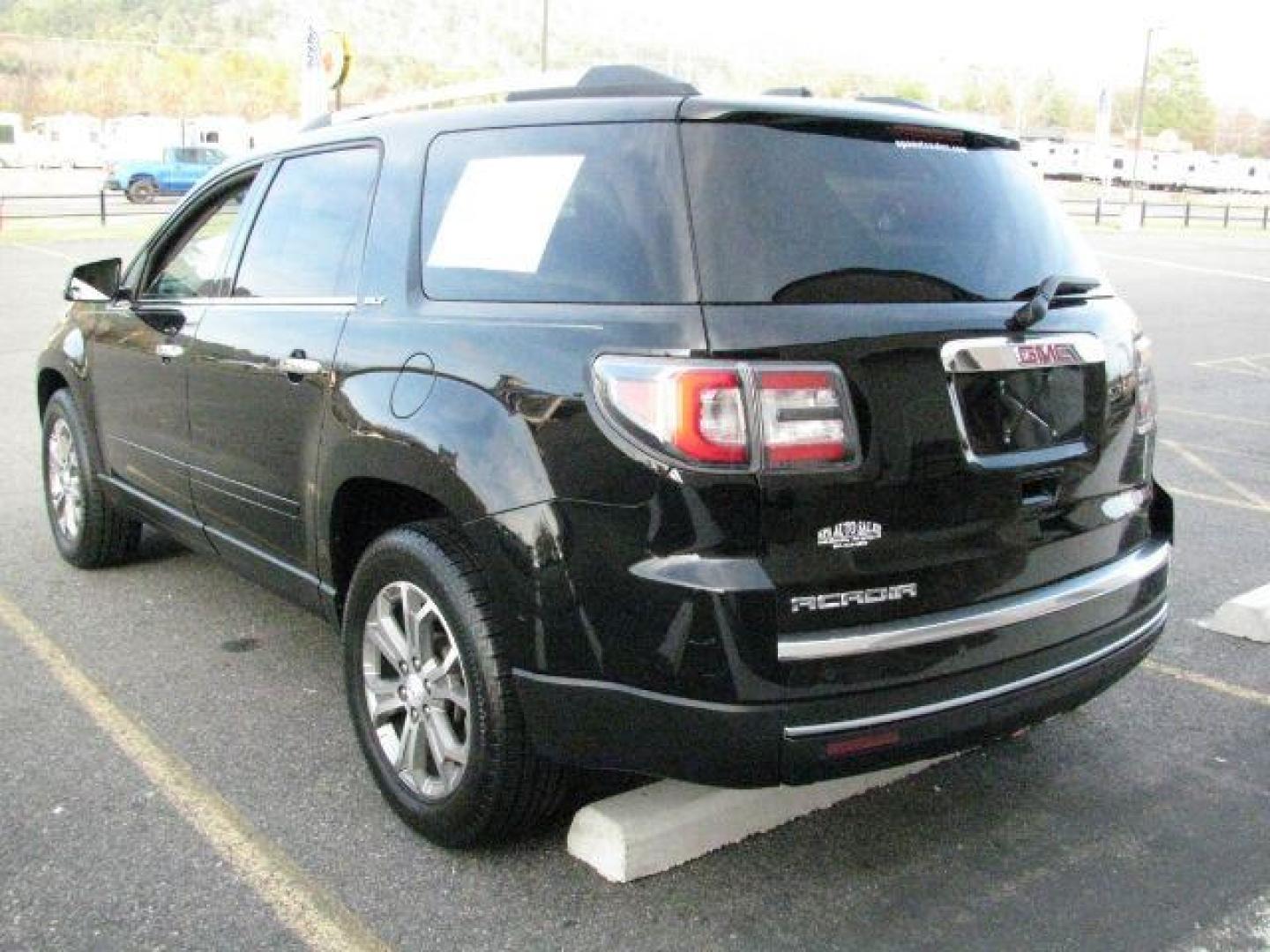 2016 Black GMC Acadia SLT-1 (1GKKRRKD8GJ) with an 3.6L V-6 gasoline direct injection engine, Automatic transmission, located at 2443 Albert Pike, Hot Springs, AR, 71913, (501) 623-6255, 34.492222, -93.109993 - Photo#2