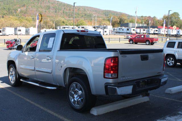 2010 Silver GMC Sierra 1500 SLE (3GTRCVE00AG) with an Vortec 5.3L V-8 variable valve control engine, Automatic transmission, located at 2443 Albert Pike, Hot Springs, AR, 71913, (501) 623-6255, 34.492222, -93.109993 - Photo#2