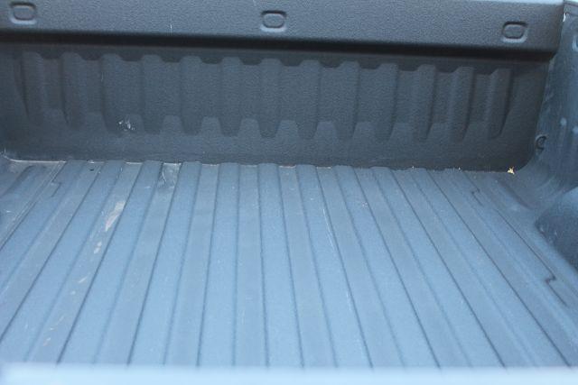 2010 Silver GMC Sierra 1500 SLE (3GTRCVE00AG) with an Vortec 5.3L V-8 variable valve control engine, Automatic transmission, located at 2443 Albert Pike, Hot Springs, AR, 71913, (501) 623-6255, 34.492222, -93.109993 - Photo#3