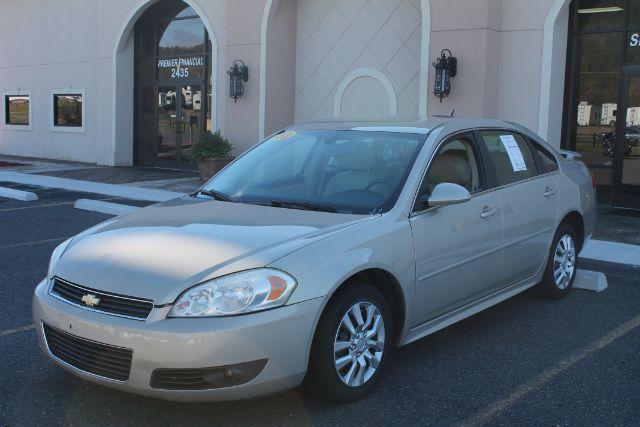 2010 Chevrolet Impala LT's photo