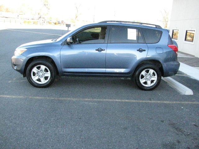 2008 Blue Toyota RAV4 Base (JTMZD33V986) with an 2.4L engine, Automatic transmission, located at 2443 Albert Pike, Hot Springs, AR, 71913, (501) 623-6255, 34.492222, -93.109993 - Photo#1
