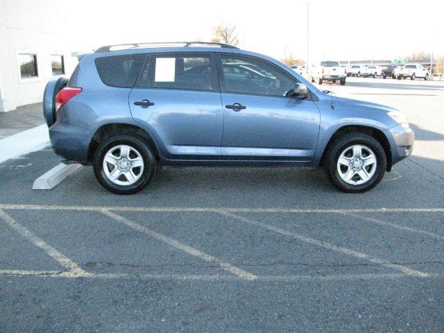 2008 Blue Toyota RAV4 Base (JTMZD33V986) with an 2.4L engine, Automatic transmission, located at 2443 Albert Pike, Hot Springs, AR, 71913, (501) 623-6255, 34.492222, -93.109993 - Photo#4