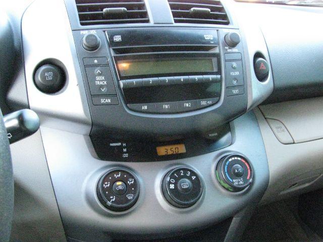 2008 Blue Toyota RAV4 Base (JTMZD33V986) with an 2.4L engine, Automatic transmission, located at 2443 Albert Pike, Hot Springs, AR, 71913, (501) 623-6255, 34.492222, -93.109993 - Photo#9