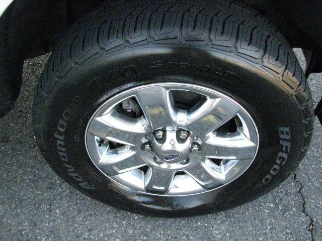 2014 White Ford F-150 XLT (1FTFW1ETXEF) with an EcoBoost 3.5L V-6 gasoline direct injection engine, Automatic transmission, located at 2443 Albert Pike, Hot Springs, AR, 71913, (501) 623-6255, 34.492222, -93.109993 - Photo#7