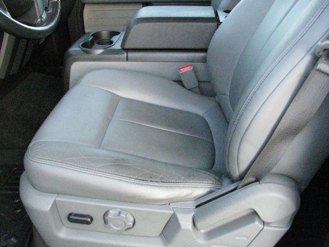 2014 White Ford F-150 XLT (1FTFW1ETXEF) with an EcoBoost 3.5L V-6 gasoline direct injection engine, Automatic transmission, located at 2443 Albert Pike, Hot Springs, AR, 71913, (501) 623-6255, 34.492222, -93.109993 - Photo#9