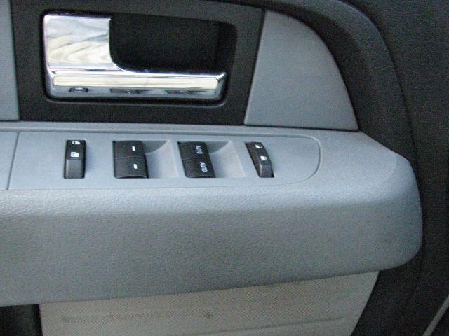 2014 White Ford F-150 XLT (1FTFW1ETXEF) with an EcoBoost 3.5L V-6 gasoline direct injection engine, Automatic transmission, located at 2443 Albert Pike, Hot Springs, AR, 71913, (501) 623-6255, 34.492222, -93.109993 - Photo#11