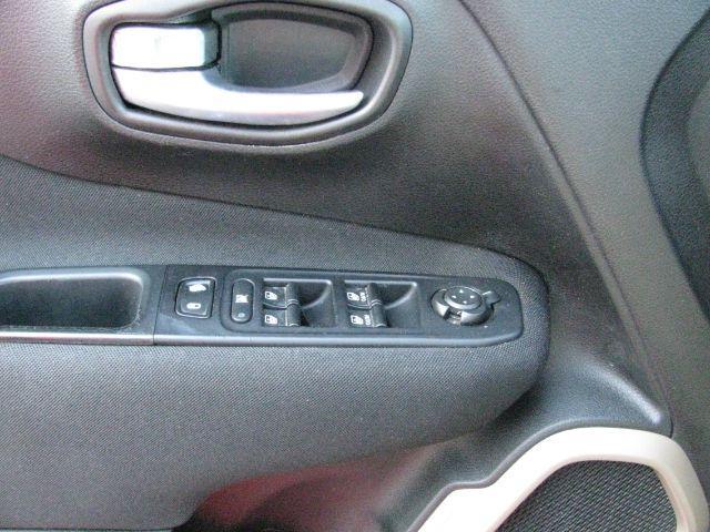 2017 Red Jeep Renegade Latitude FWD (ZACCJABB6HP) with an Tigershark MultiAir 2.4L I-4 variable valve contro engine, Automatic transmission, located at 2443 Albert Pike, Hot Springs, AR, 71913, (501) 623-6255, 34.492222, -93.109993 - Photo#10