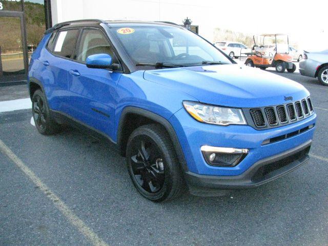 2020 Blue Jeep Compass Altitude 4X4 (3C4NJDBBXLT) with an Tigershark MultiAir 2.4L I-4 variable valve contro engine, Automatic transmission, located at 2443 Albert Pike, Hot Springs, AR, 71913, (501) 623-6255, 34.492222, -93.109993 - Photo#5
