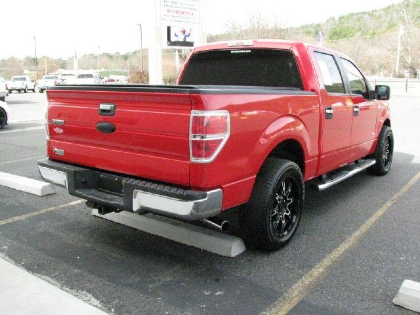 2011 Red Ford F-150 XLT (1FTFW1CT3BF) with an EcoBoost 3.5L V-6 gasoline direct injection engine, Automatic transmission, located at 2443 Albert Pike, Hot Springs, AR, 71913, (501) 623-6255, 34.492222, -93.109993 - Photo#3