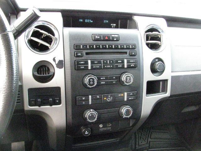 2011 Red Ford F-150 XLT (1FTFW1CT3BF) with an EcoBoost 3.5L V-6 gasoline direct injection engine, Automatic transmission, located at 2443 Albert Pike, Hot Springs, AR, 71913, (501) 623-6255, 34.492222, -93.109993 - Photo#9