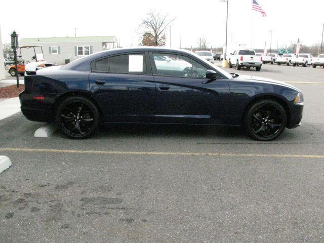 2014 Blue Dodge Charger SXT Plus (2C3CDXHG5EH) with an 3.6L V-6 DOHC engine, Automatic transmission, located at 2443 Albert Pike, Hot Springs, AR, 71913, (501) 623-6255, 34.492222, -93.109993 - Photo#4