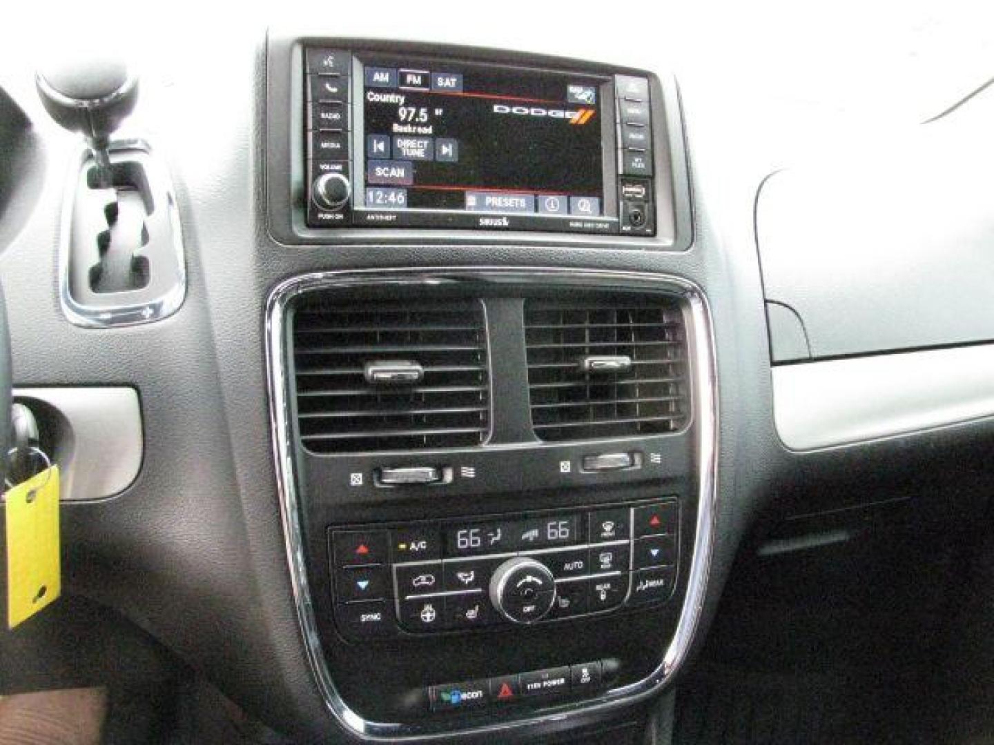 2017 Silver Dodge Grand Caravan GT (2C4RDGEG0HR) with an Pentastar 3.6L V-6 DOHC engine, Automatic transmission, located at 2443 Albert Pike, Hot Springs, AR, 71913, (501) 623-6255, 34.492222, -93.109993 - Photo#9