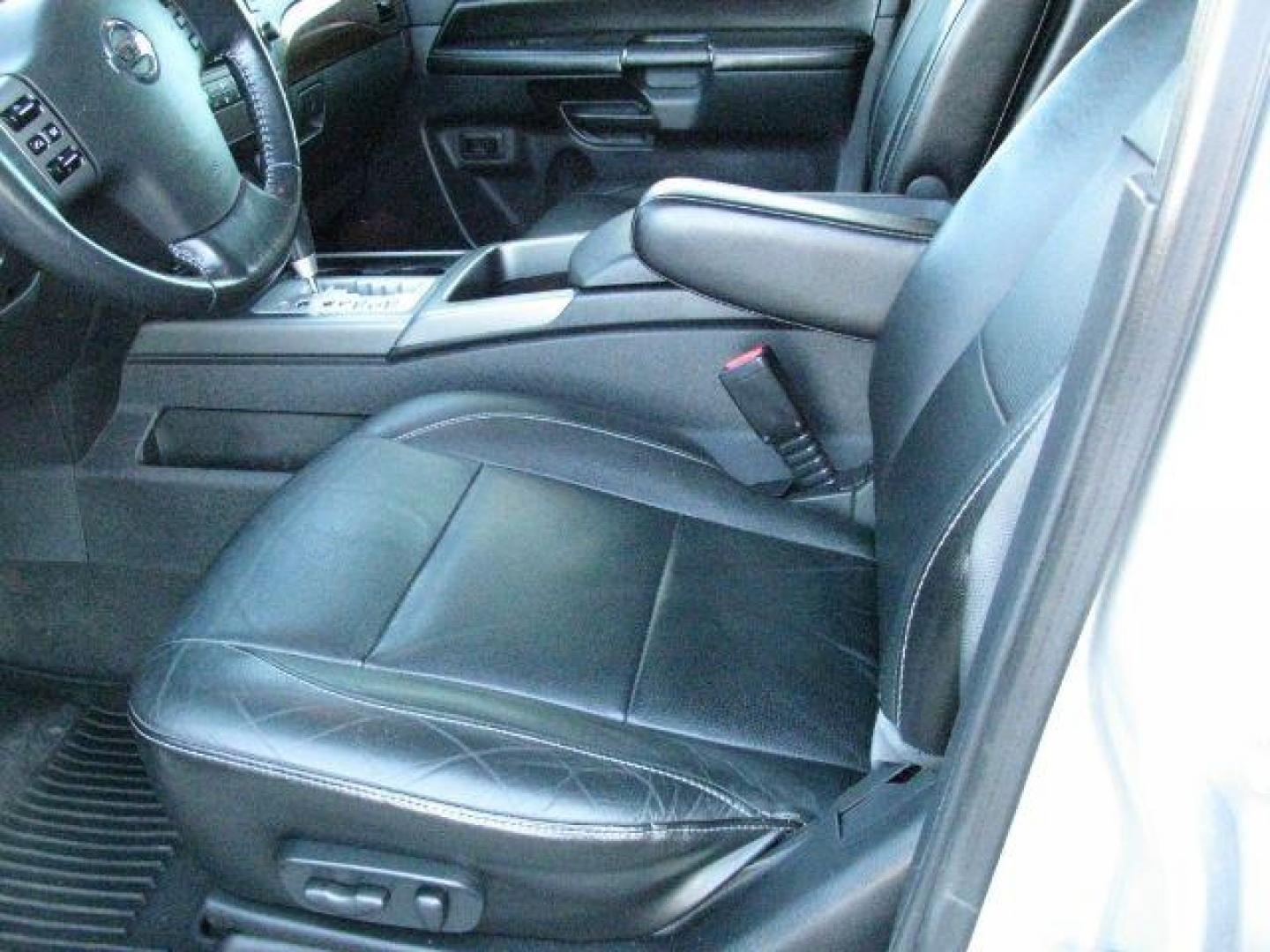 2012 Silver Nissan Armada SL (5N1BA0NDXCN) with an Endurance 5.6L V-8 DOHC engine, Automatic transmission, located at 2443 Albert Pike, Hot Springs, AR, 71913, (501) 623-6255, 34.492222, -93.109993 - Photo#8