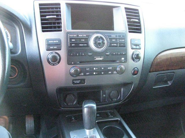 2012 Silver Nissan Armada SL (5N1BA0NDXCN) with an Endurance 5.6L V-8 DOHC engine, Automatic transmission, located at 2443 Albert Pike, Hot Springs, AR, 71913, (501) 623-6255, 34.492222, -93.109993 - Photo#9