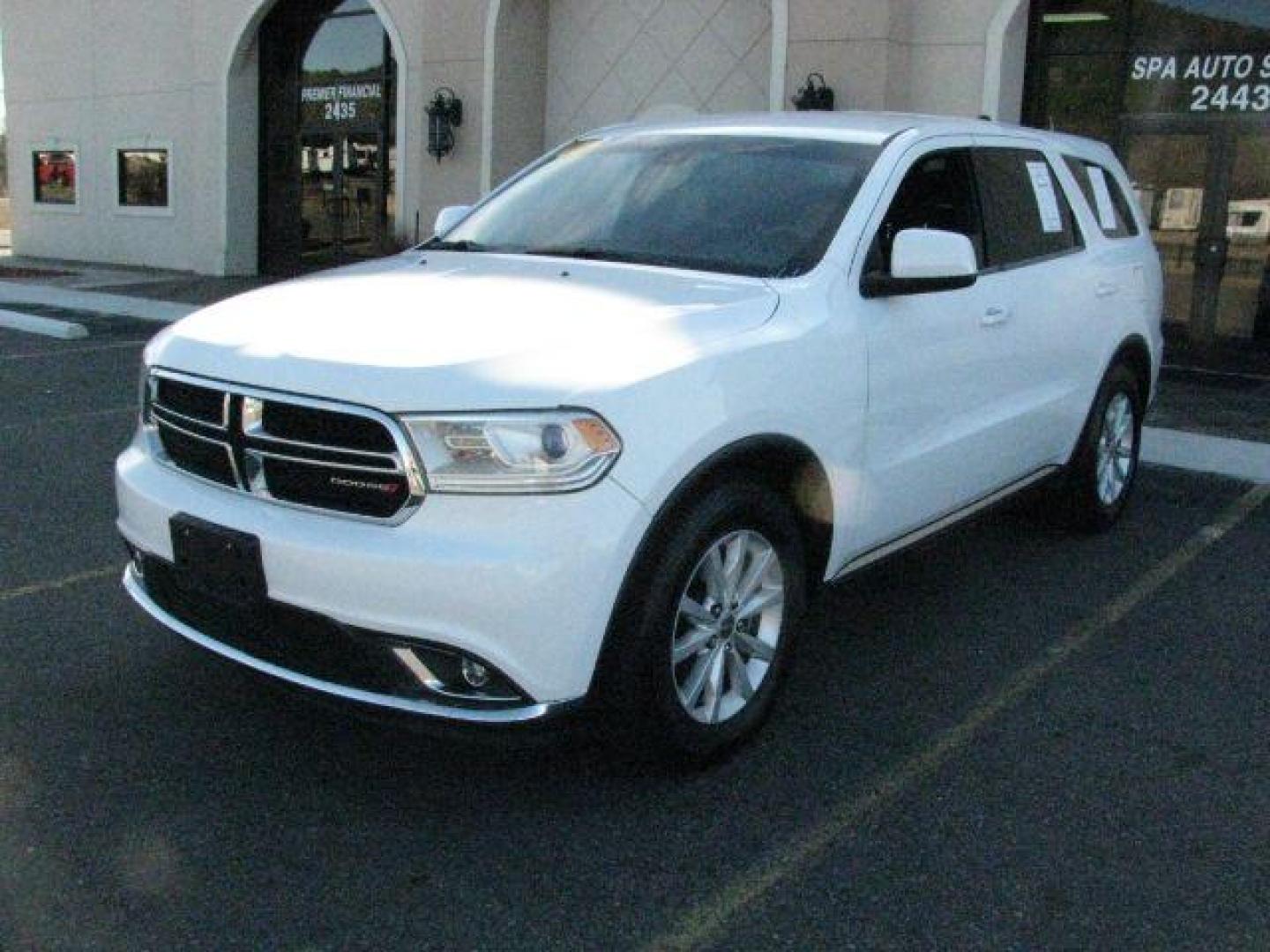 2015 White Dodge Durango SXT (1C4RDHAG3FC) with an 3.6L V-6 DOHC engine, Automatic transmission, located at 2443 Albert Pike, Hot Springs, AR, 71913, (501) 623-6255, 34.492222, -93.109993 - Photo#0