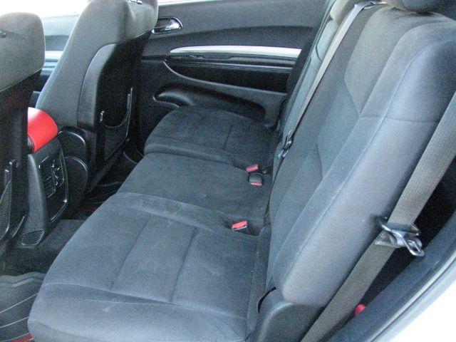 2015 White Dodge Durango SXT (1C4RDHAG3FC) with an 3.6L V-6 DOHC engine, Automatic transmission, located at 2443 Albert Pike, Hot Springs, AR, 71913, (501) 623-6255, 34.492222, -93.109993 - Photo#7