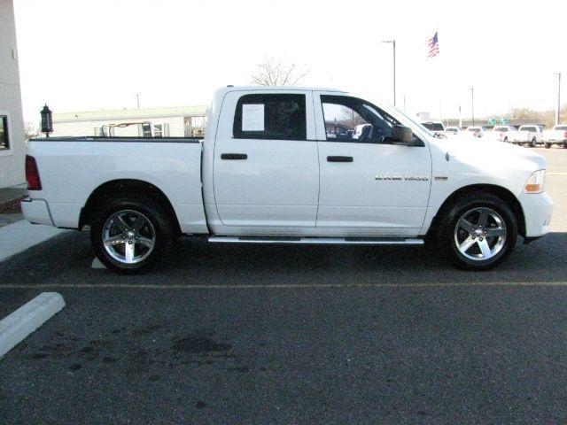 2012 White Dodge Ram 1500 ST (1C6RD6KT3CS) with an HEMI 5.7L V-8 variable valve control engine, Automatic transmission, located at 2443 Albert Pike, Hot Springs, AR, 71913, (501) 623-6255, 34.492222, -93.109993 - Photo#5