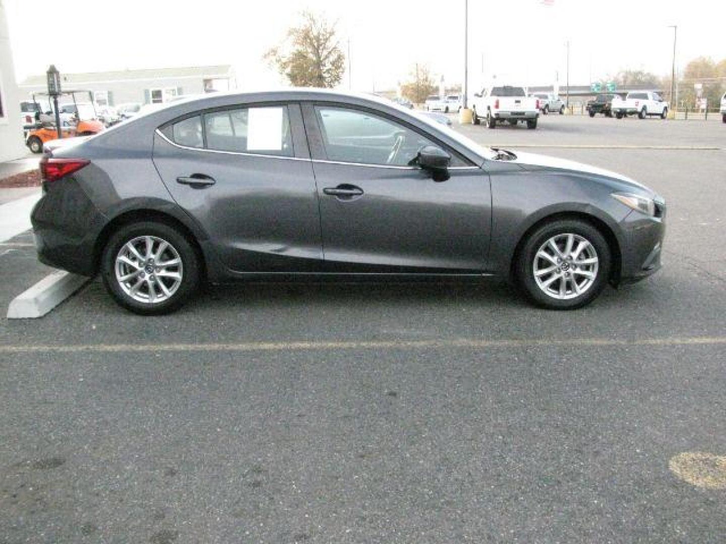 2014 Gray Mazda Mazda3 i Grand Touring (JM1BM1W78E1) with an SKYACTIV-G 2L I-4 gasoline direct injection engine, Automatic transmission, located at 2443 Albert Pike, Hot Springs, AR, 71913, (501) 623-6255, 34.492222, -93.109993 - Photo#4