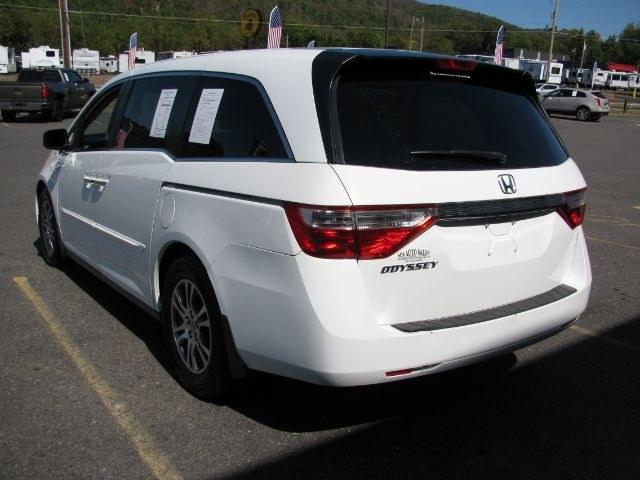 2012 White Honda Odyssey EX-L (5FNRL5H65CB) with an 3.5L V-6 i-VTEC variable valve control engine, Automatic transmission, located at 2443 Albert Pike, Hot Springs, AR, 71913, (501) 623-6255, 34.492222, -93.109993- Photo#3