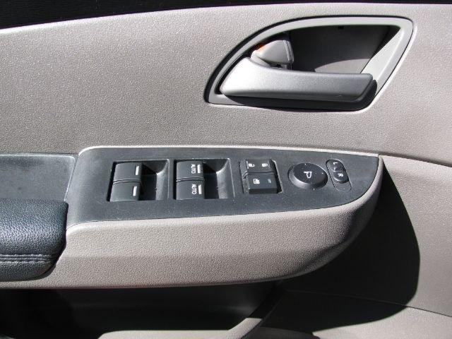 2012 White Honda Odyssey EX-L (5FNRL5H65CB) with an 3.5L V-6 i-VTEC variable valve control engine, Automatic transmission, located at 2443 Albert Pike, Hot Springs, AR, 71913, (501) 623-6255, 34.492222, -93.109993- Photo#10