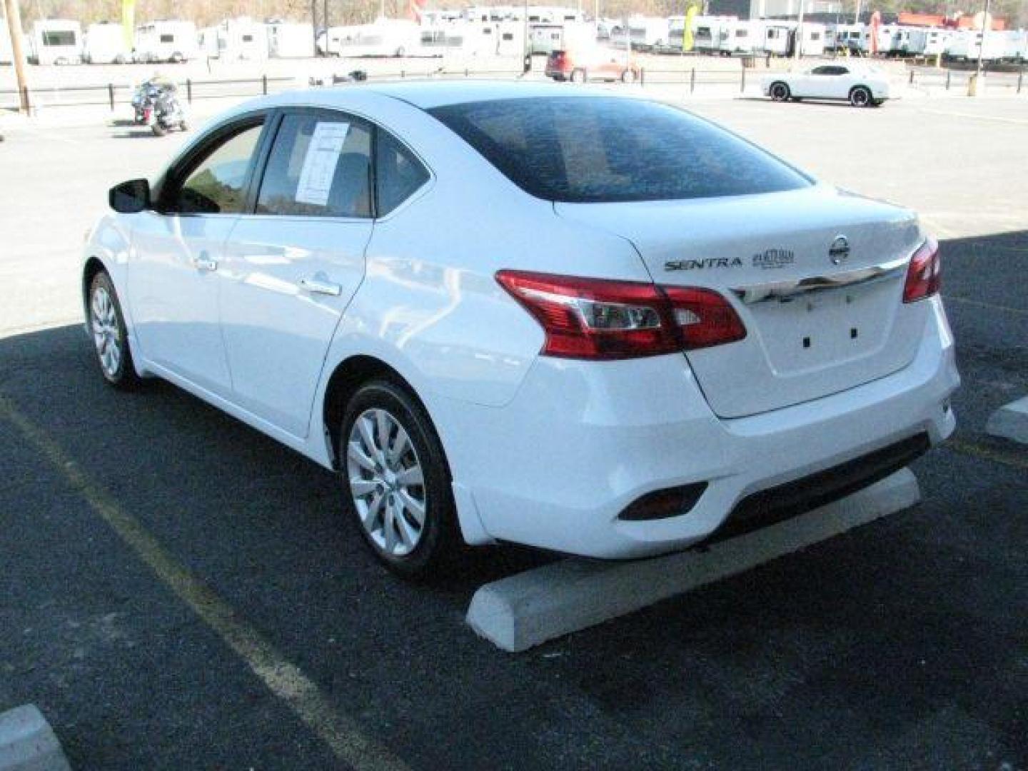 2019 White Nissan Sentra S (3N1AB7AP6KY) with an 1.8L I-4 DOHC engine, located at 2443 Albert Pike, Hot Springs, AR, 71913, (501) 623-6255, 34.492222, -93.109993 - Photo#3