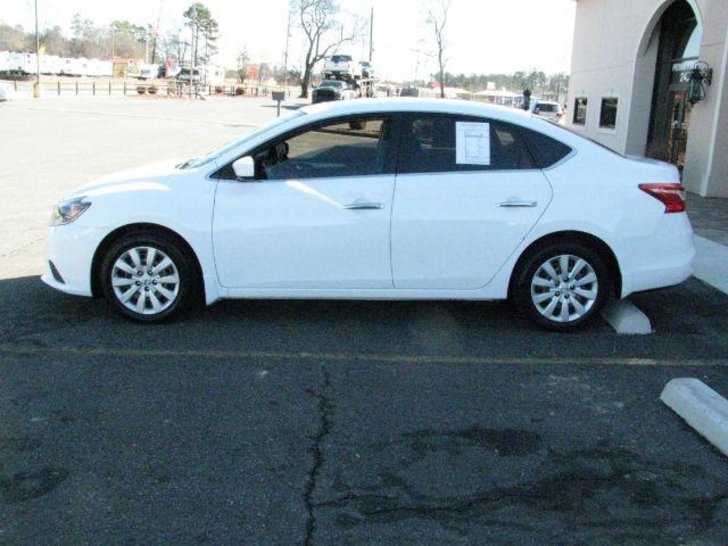2019 White Nissan Sentra S (3N1AB7AP6KY) with an 1.8L I-4 DOHC engine, located at 2443 Albert Pike, Hot Springs, AR, 71913, (501) 623-6255, 34.492222, -93.109993 - Photo#4