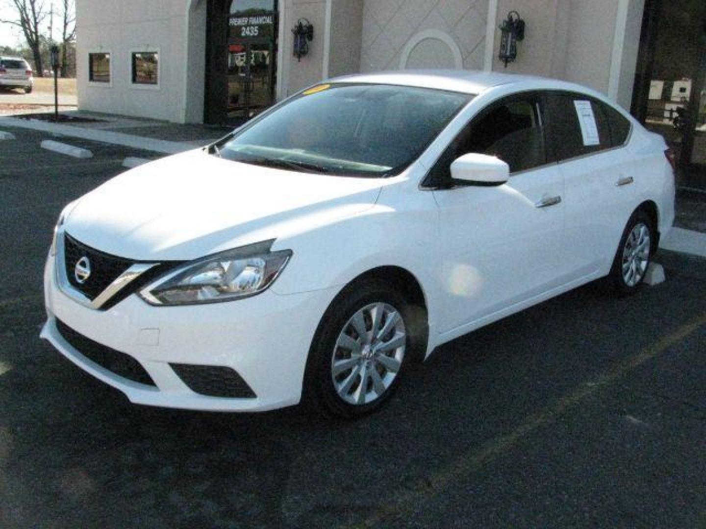 2019 White Nissan Sentra S (3N1AB7AP6KY) with an 1.8L I-4 DOHC engine, located at 2443 Albert Pike, Hot Springs, AR, 71913, (501) 623-6255, 34.492222, -93.109993 - Photo#5