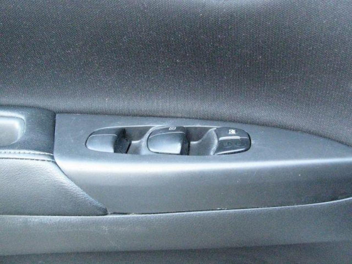 2019 White Nissan Sentra S (3N1AB7AP6KY) with an 1.8L I-4 DOHC engine, located at 2443 Albert Pike, Hot Springs, AR, 71913, (501) 623-6255, 34.492222, -93.109993 - Photo#10