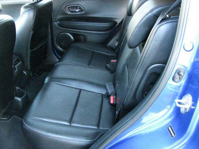 2018 Blue Honda HR-V EX-L (3CZRU5H79JM) with an 1.8L I-4 variable valve control engine, Automatic transmission, located at 2443 Albert Pike, Hot Springs, AR, 71913, (501) 623-6255, 34.492222, -93.109993 - Photo#7