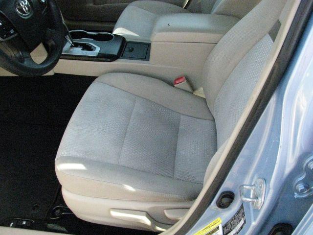 2012 Blue Toyota Camry LE (4T1BF1FK4CU) with an 2.5L I-4 DOHC engine, Automatic transmission, located at 2443 Albert Pike, Hot Springs, AR, 71913, (501) 623-6255, 34.492222, -93.109993 - Photo#8