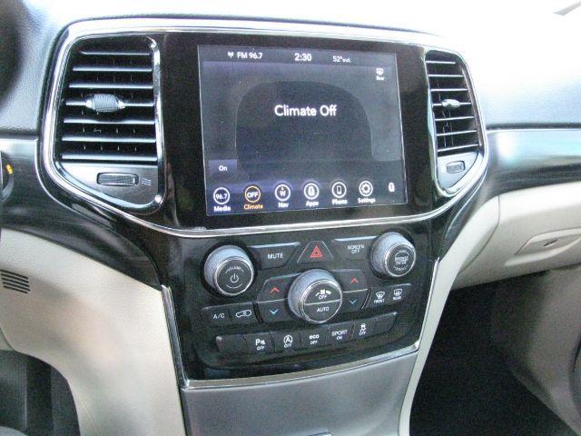 2020 White Jeep Grand Cherokee Laredo E 4X2 (1C4RJEAG7LC) with an Pentastar 3.6L V-6 DOHC engine, Automatic transmission, located at 2443 Albert Pike, Hot Springs, AR, 71913, (501) 623-6255, 34.492222, -93.109993 - Photo#9