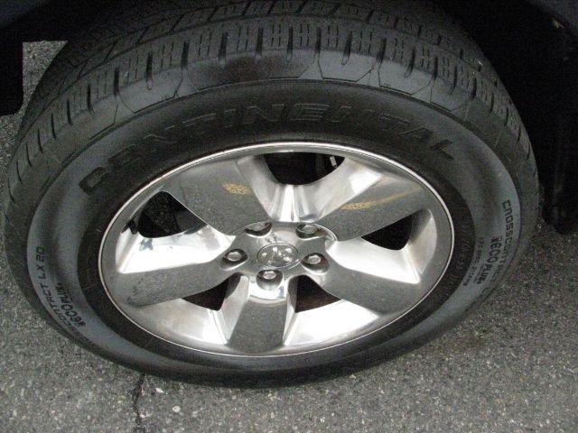 2014 Blue Ram 1500 Big Horn (1C6RR6GT3ES) with an HEMI 5.7L V-8 variable valve control engine, Automatic transmission, located at 2443 Albert Pike, Hot Springs, AR, 71913, (501) 623-6255, 34.492222, -93.109993 - Photo#7