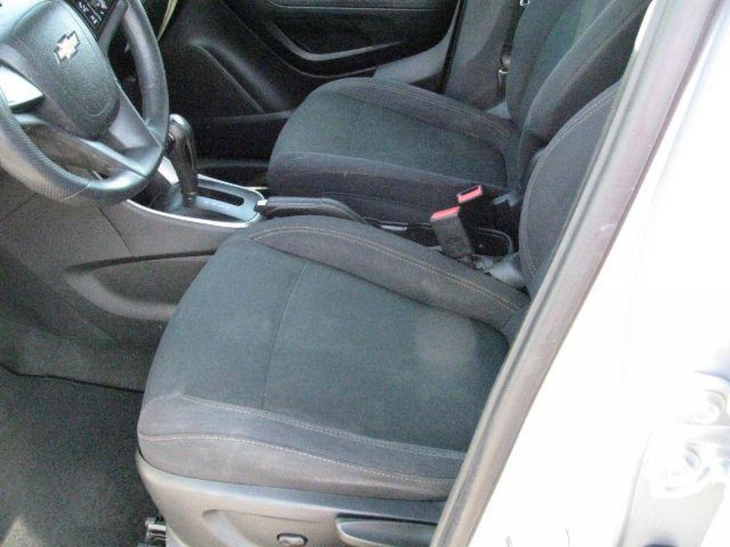 2017 Silver Chevrolet Trax LS (3GNCJKSB9HL) with an Ecotec 1.4L I-4 DOHC engine, Automatic transmission, located at 2443 Albert Pike, Hot Springs, AR, 71913, (501) 623-6255, 34.492222, -93.109993 - Photo#8