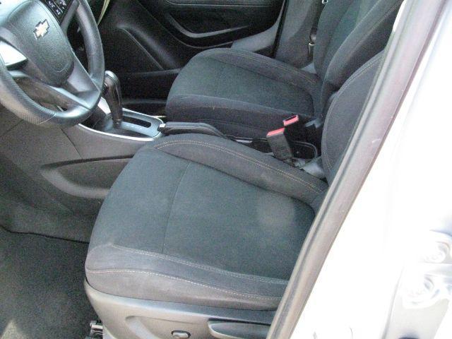 2017 Silver Chevrolet Trax LS (3GNCJKSB9HL) with an Ecotec 1.4L I-4 DOHC engine, Automatic transmission, located at 2443 Albert Pike, Hot Springs, AR, 71913, (501) 623-6255, 34.492222, -93.109993 - Photo#8