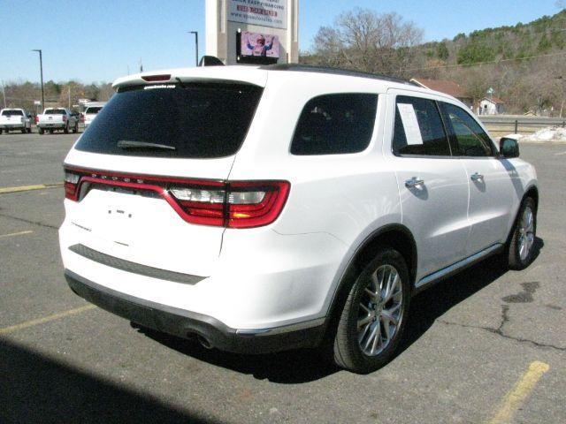 2016 White Dodge Durango SXT (1C4RDHAG3GC) with an Pentastar 3.6L V-6 DOHC engine, Automatic transmission, located at 2443 Albert Pike, Hot Springs, AR, 71913, (501) 623-6255, 34.492222, -93.109993 - Photo#3