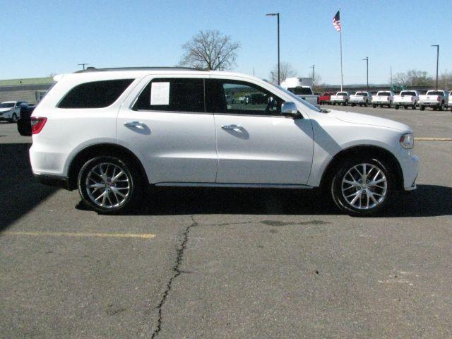 2016 White Dodge Durango SXT (1C4RDHAG3GC) with an Pentastar 3.6L V-6 DOHC engine, Automatic transmission, located at 2443 Albert Pike, Hot Springs, AR, 71913, (501) 623-6255, 34.492222, -93.109993 - Photo#4