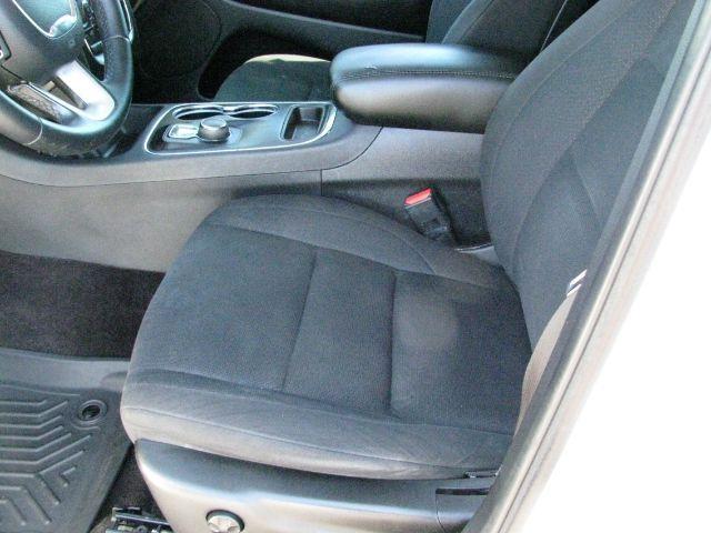 2016 White Dodge Durango SXT (1C4RDHAG3GC) with an Pentastar 3.6L V-6 DOHC engine, Automatic transmission, located at 2443 Albert Pike, Hot Springs, AR, 71913, (501) 623-6255, 34.492222, -93.109993 - Photo#8