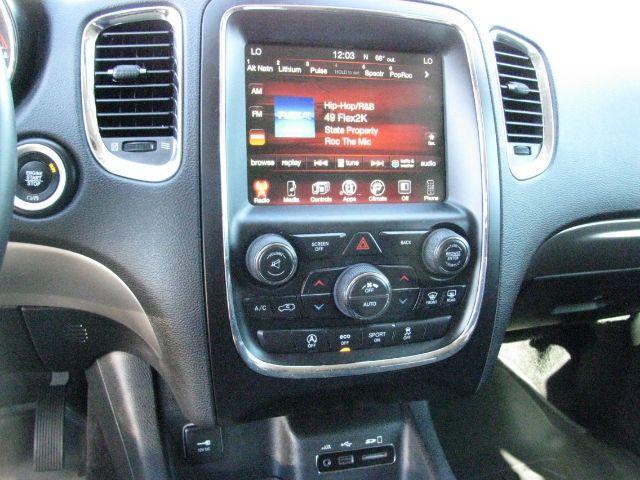 2016 White Dodge Durango SXT (1C4RDHAG3GC) with an Pentastar 3.6L V-6 DOHC engine, Automatic transmission, located at 2443 Albert Pike, Hot Springs, AR, 71913, (501) 623-6255, 34.492222, -93.109993 - Photo#9