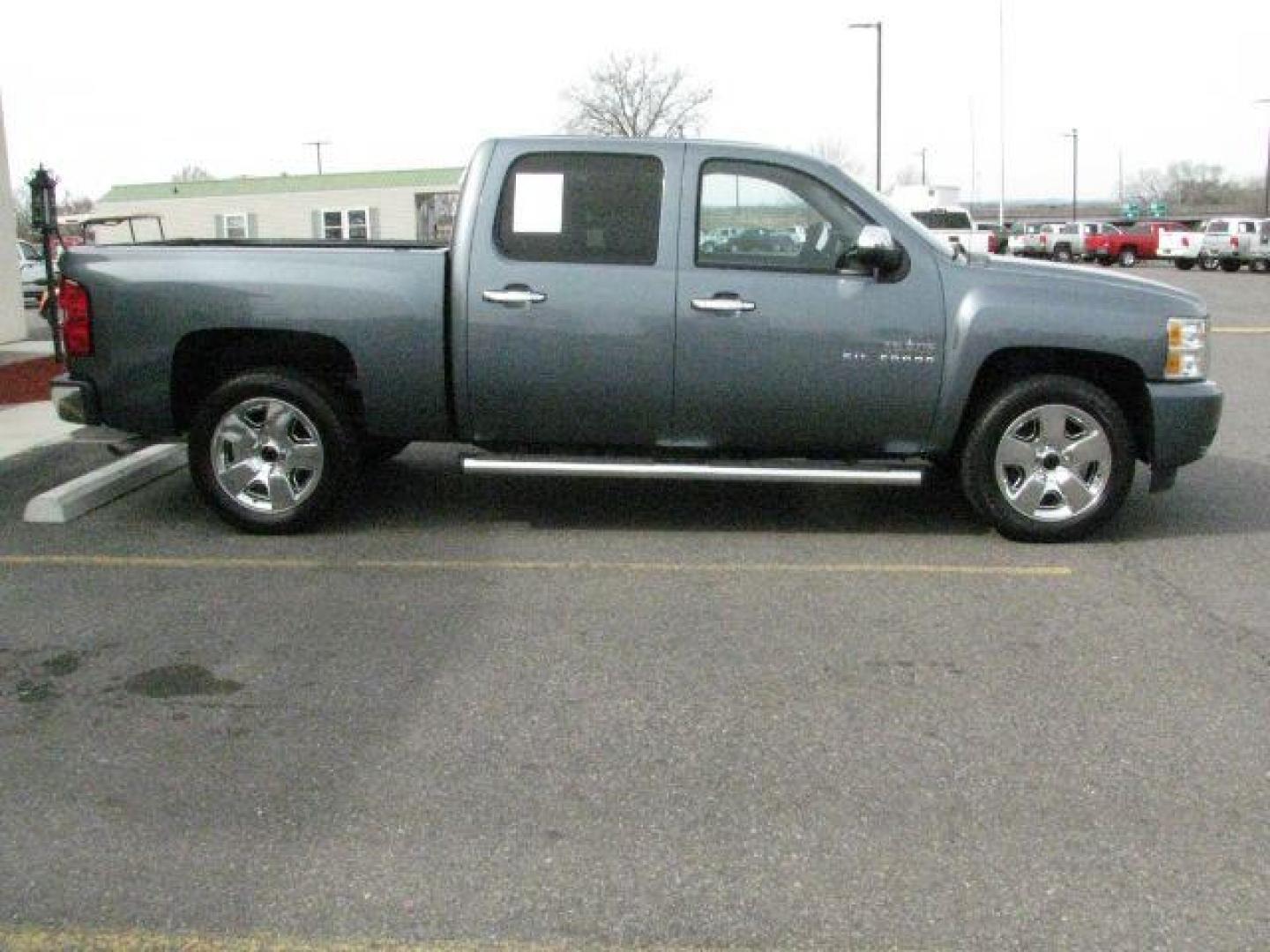 2011 Gray Chevrolet Silverado 1500 LT (3GCPCSE06BG) with an 5.3L engine, Automatic transmission, located at 2443 Albert Pike, Hot Springs, AR, 71913, (501) 623-6255, 34.492222, -93.109993 - Photo#1