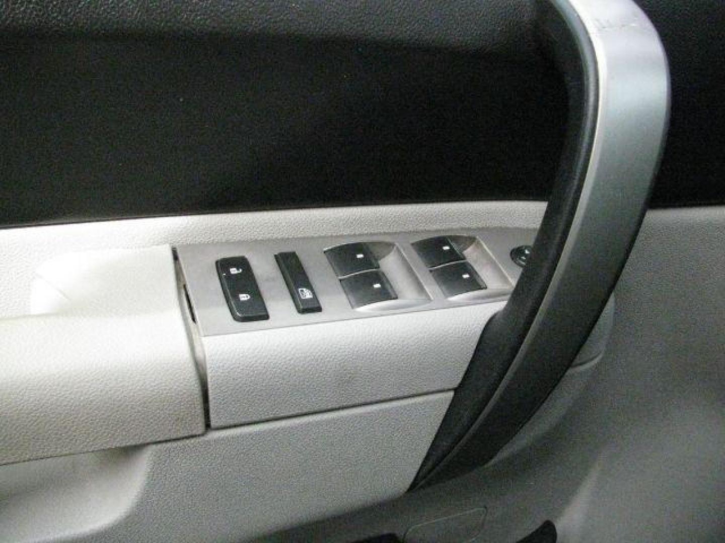 2011 Gray Chevrolet Silverado 1500 LT (3GCPCSE06BG) with an 5.3L engine, Automatic transmission, located at 2443 Albert Pike, Hot Springs, AR, 71913, (501) 623-6255, 34.492222, -93.109993 - Photo#11