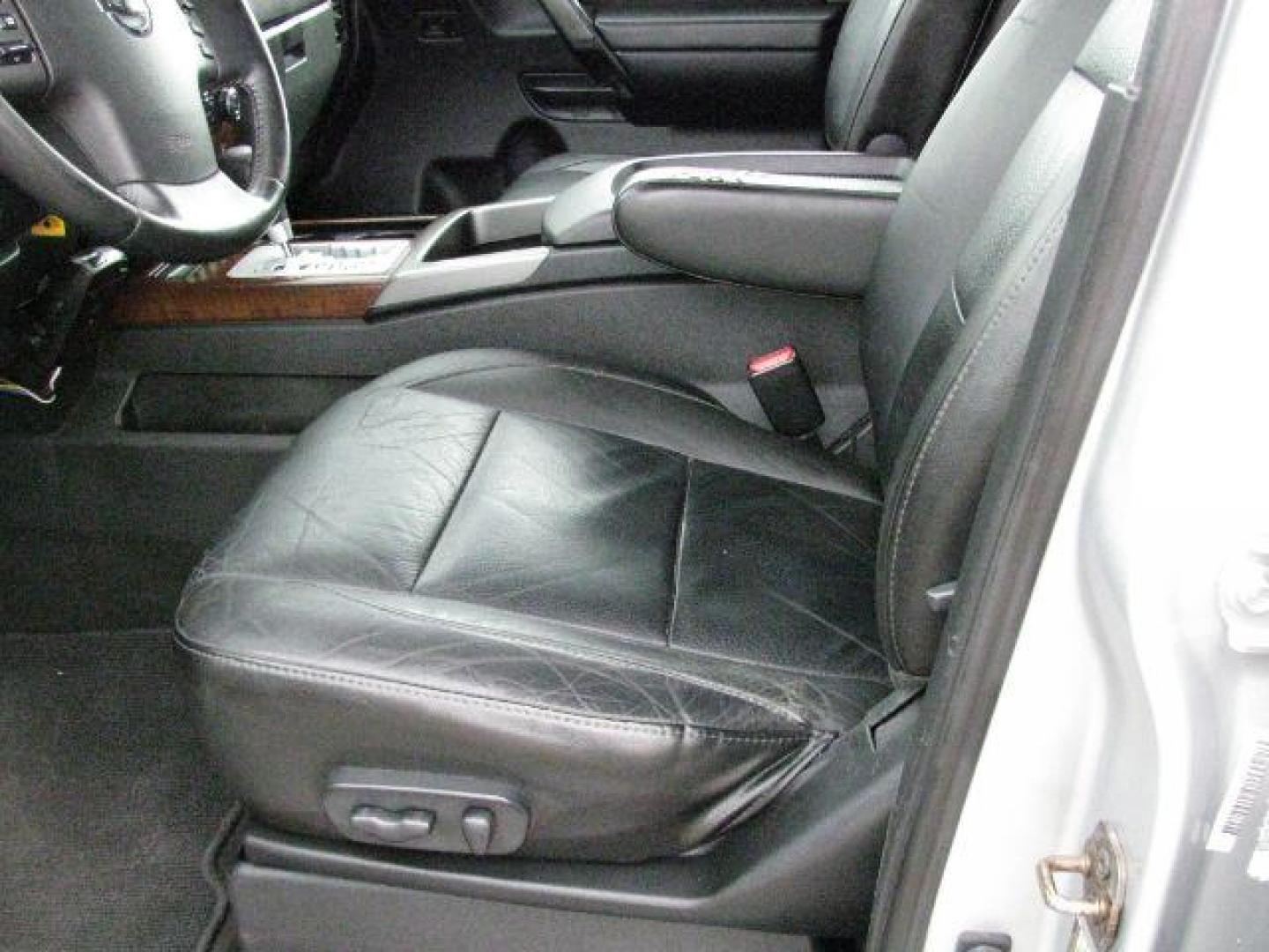 2012 Silver Nissan Titan SL (1N6BA0ED0CN) with an Endurance 5.6L V-8 DOHC engine, Automatic transmission, located at 2443 Albert Pike, Hot Springs, AR, 71913, (501) 623-6255, 34.492222, -93.109993 - Photo#8