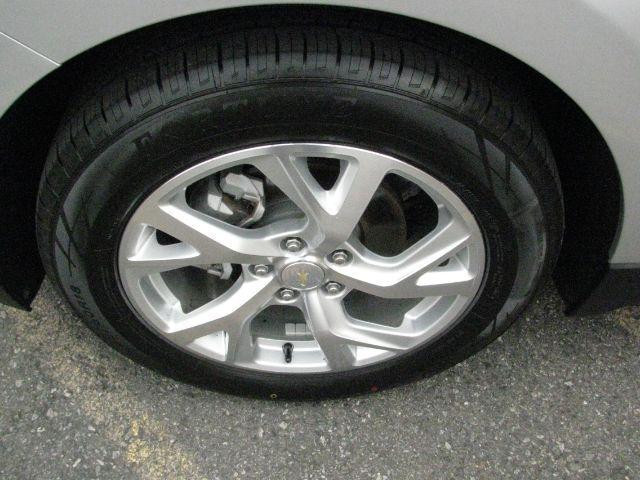 2021 Silver Chevrolet Equinox FWD Premier (3GNAXNEV1MS) with an 1.5L I-4 gasoline direct injection engine, Automatic transmission, located at 2443 Albert Pike, Hot Springs, AR, 71913, (501) 623-6255, 34.492222, -93.109993 - Photo#6