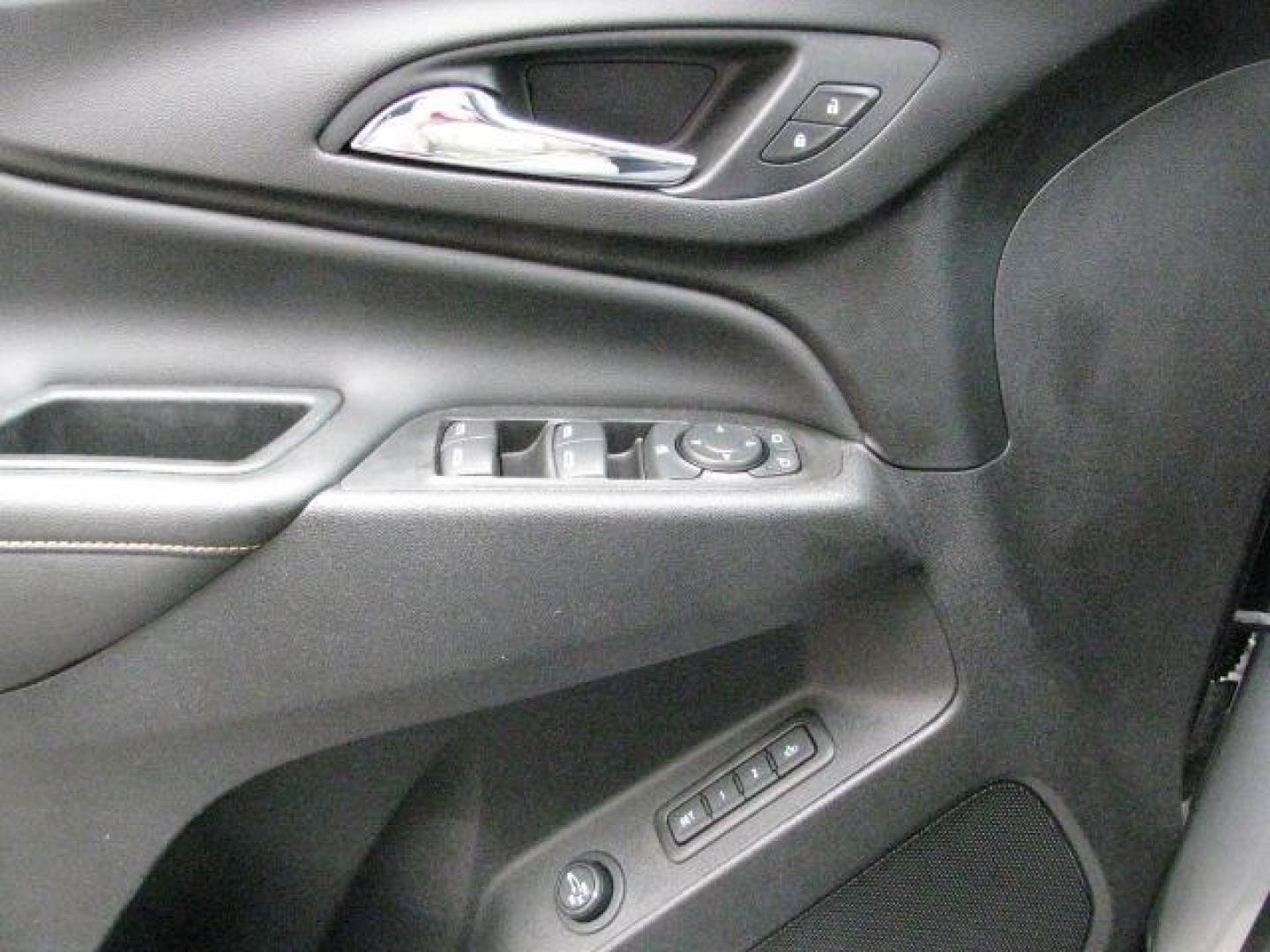 2021 Silver Chevrolet Equinox FWD Premier (3GNAXNEV1MS) with an 1.5L I-4 gasoline direct injection engine, Automatic transmission, located at 2443 Albert Pike, Hot Springs, AR, 71913, (501) 623-6255, 34.492222, -93.109993 - Photo#9