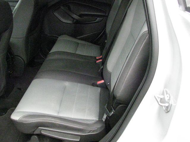 2016 Silver Ford Escape SE (1FMCU9G92GU) with an EcoBoost 2L I-4 gasoline direct injection engine, Automatic transmission, located at 2443 Albert Pike, Hot Springs, AR, 71913, (501) 623-6255, 34.492222, -93.109993 - Photo#7