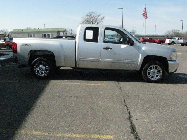 2013 Silver Chevrolet Silverado 1500 LS (1GCRKREA5DZ) with an Vortec 4.8L V-8 variable valve control engine, Automatic transmission, located at 2443 Albert Pike, Hot Springs, AR, 71913, (501) 623-6255, 34.492222, -93.109993 - Photo#1