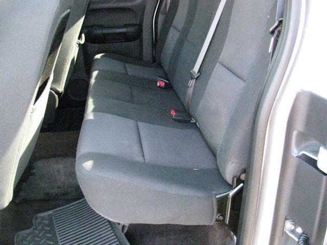 2013 Silver Chevrolet Silverado 1500 LS (1GCRKREA5DZ) with an Vortec 4.8L V-8 variable valve control engine, Automatic transmission, located at 2443 Albert Pike, Hot Springs, AR, 71913, (501) 623-6255, 34.492222, -93.109993 - Photo#7